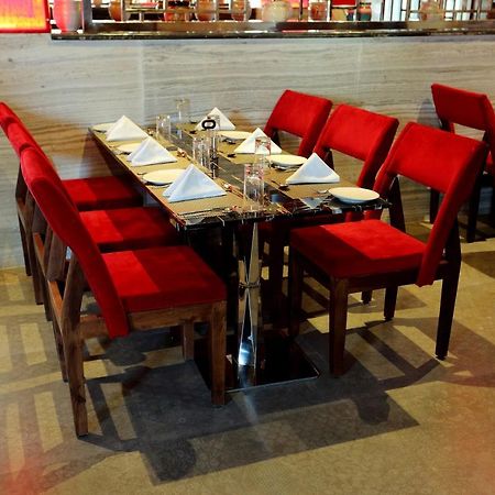 Hotel Kasturi Orchid Pāl Εξωτερικό φωτογραφία