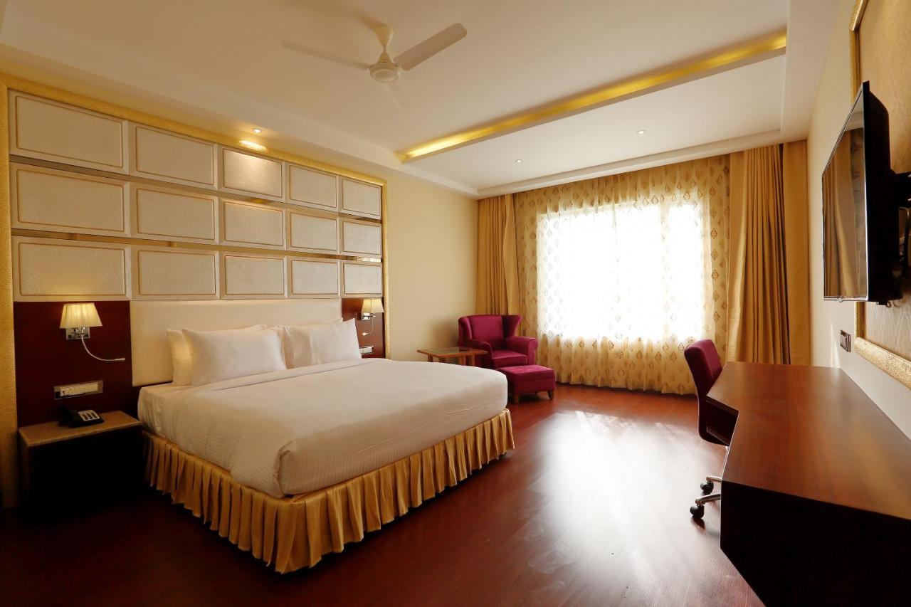 Hotel Kasturi Orchid Pāl Εξωτερικό φωτογραφία