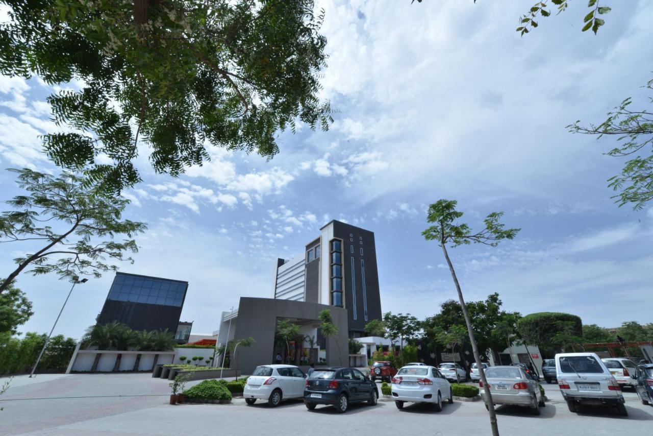 Hotel Kasturi Orchid Pāl Εξωτερικό φωτογραφία
