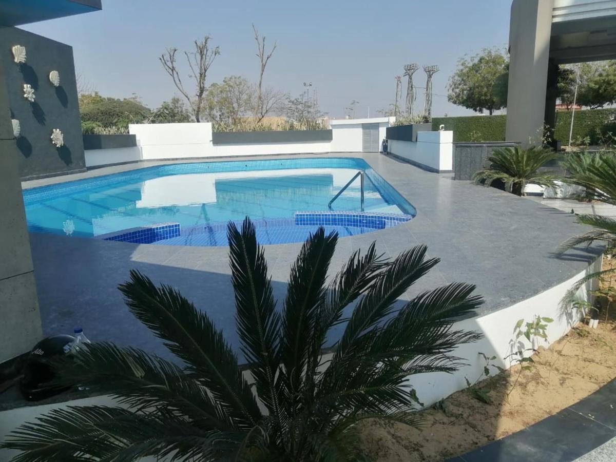 Hotel Kasturi Orchid Pāl Εξωτερικό φωτογραφία
