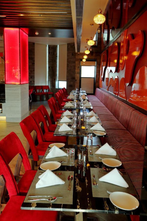 Hotel Kasturi Orchid Pāl Εξωτερικό φωτογραφία