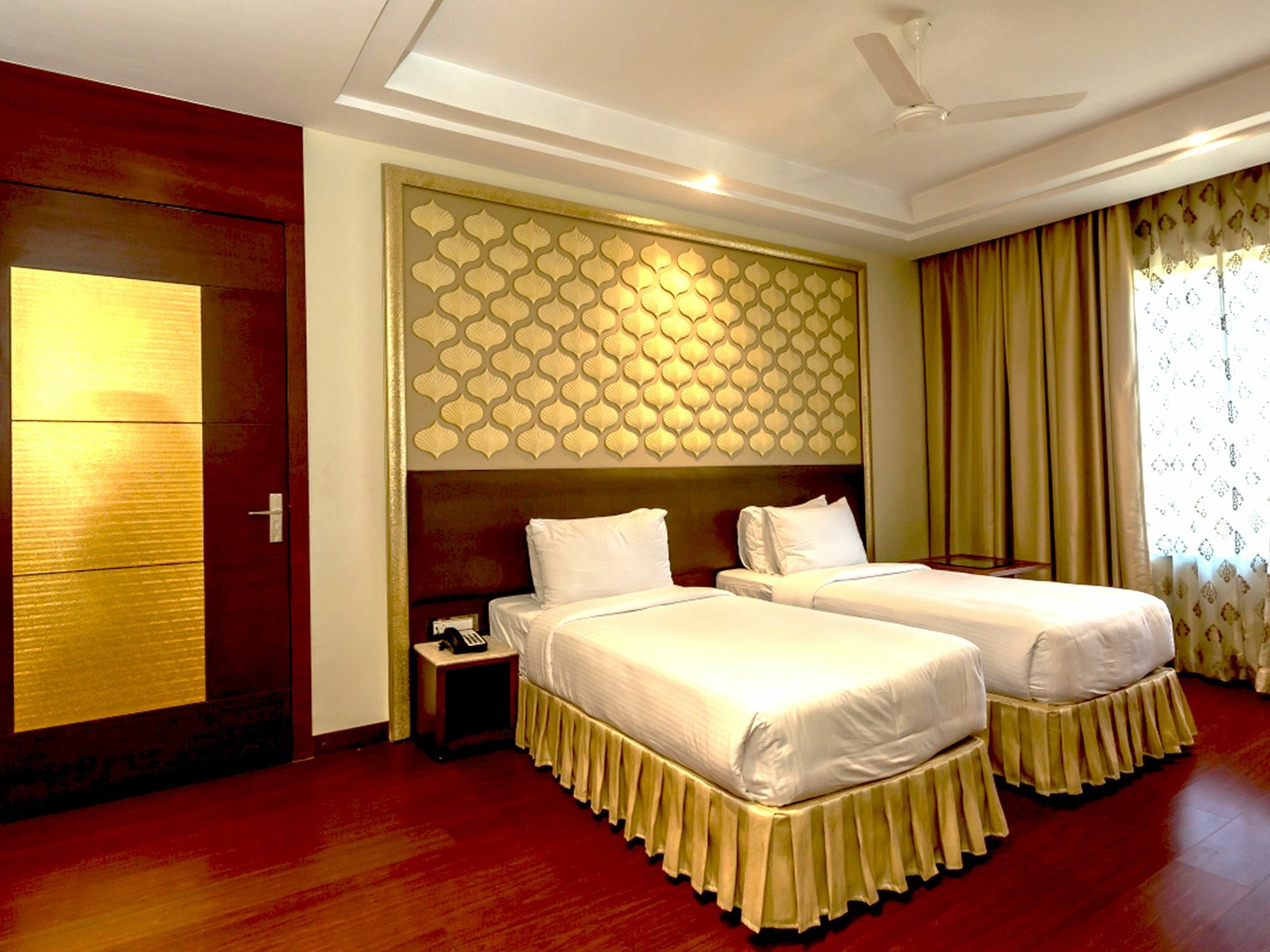 Hotel Kasturi Orchid Pāl Εξωτερικό φωτογραφία
