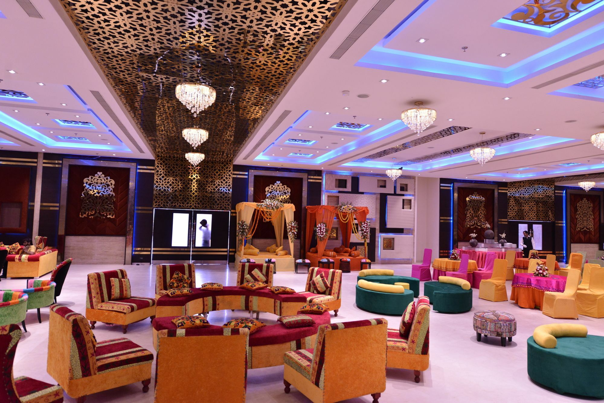 Hotel Kasturi Orchid Pāl Εξωτερικό φωτογραφία
